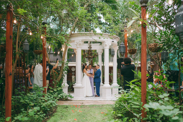 A Magical Autumn Wedding at Palacia Dacha: Celebrating the Union of Yaleeza & Diego
